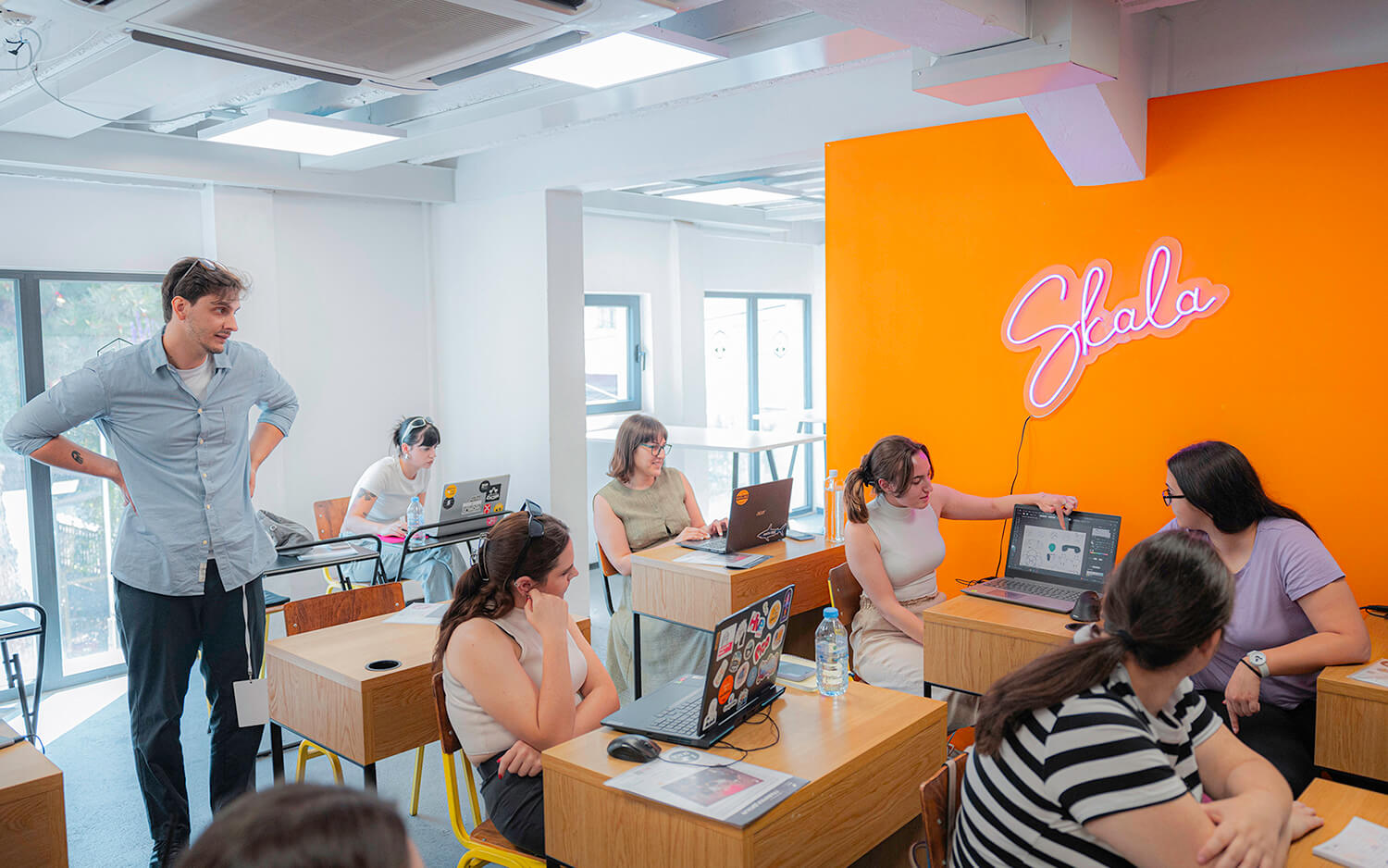 скала андреј павлов илустратор графички дизајн