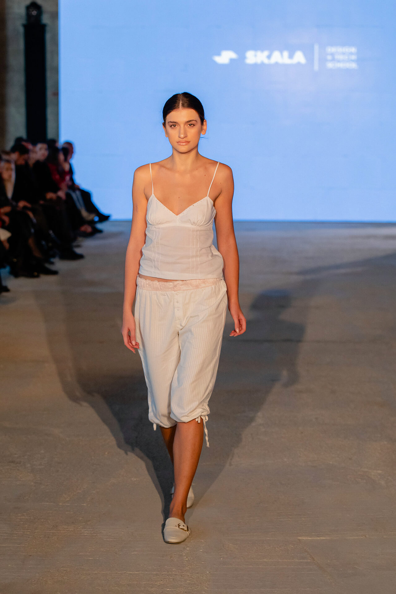 студенти од академијата за моден дизајн Скала на Fashion Weekend Skopje