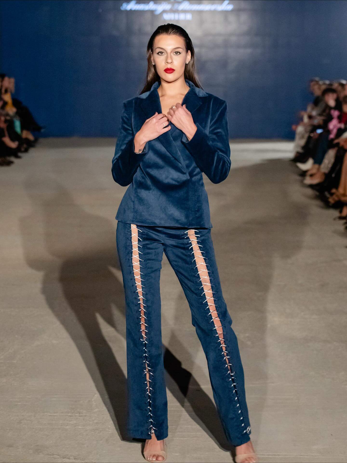 студенти од академијата за моден дизајн Скала на Fashion Weekend Skopje