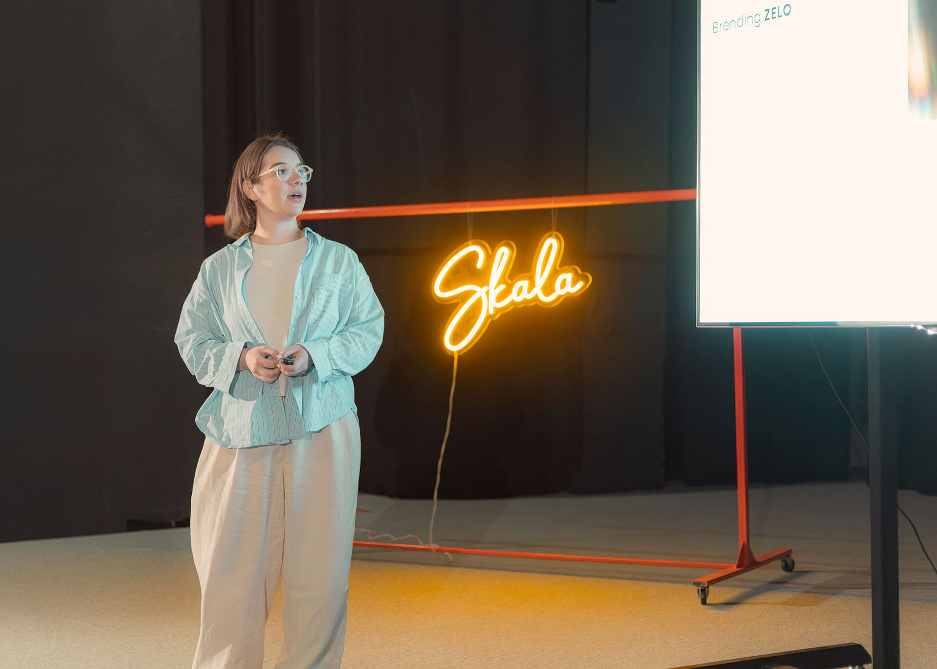 скала студентски презентации пред компании од креативната индустрија дизајн студија архитектонски бироа видео продукции