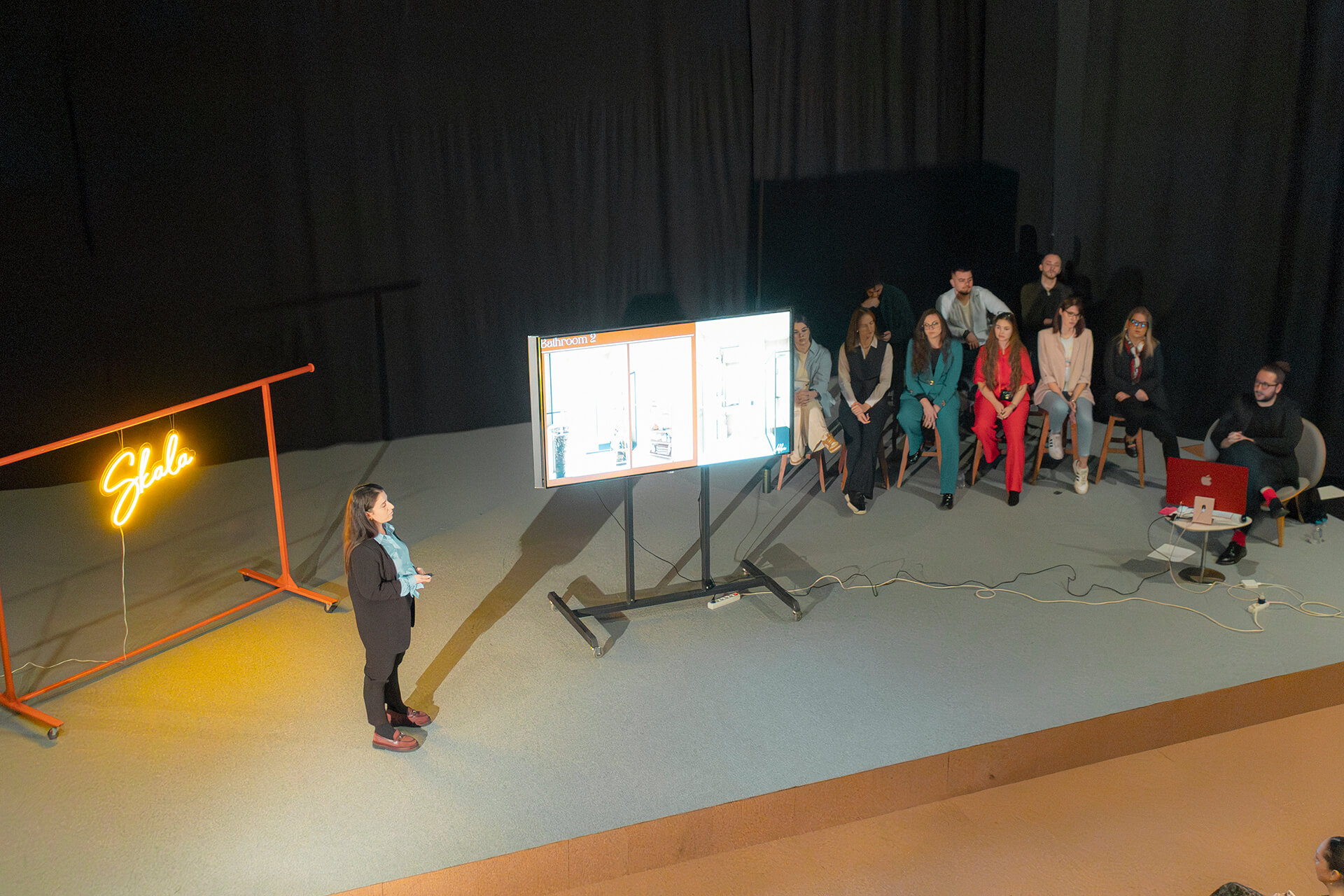 скала студентски презентации пред компании од креативната индустрија дизајн студија архитектонски бироа видео продукции