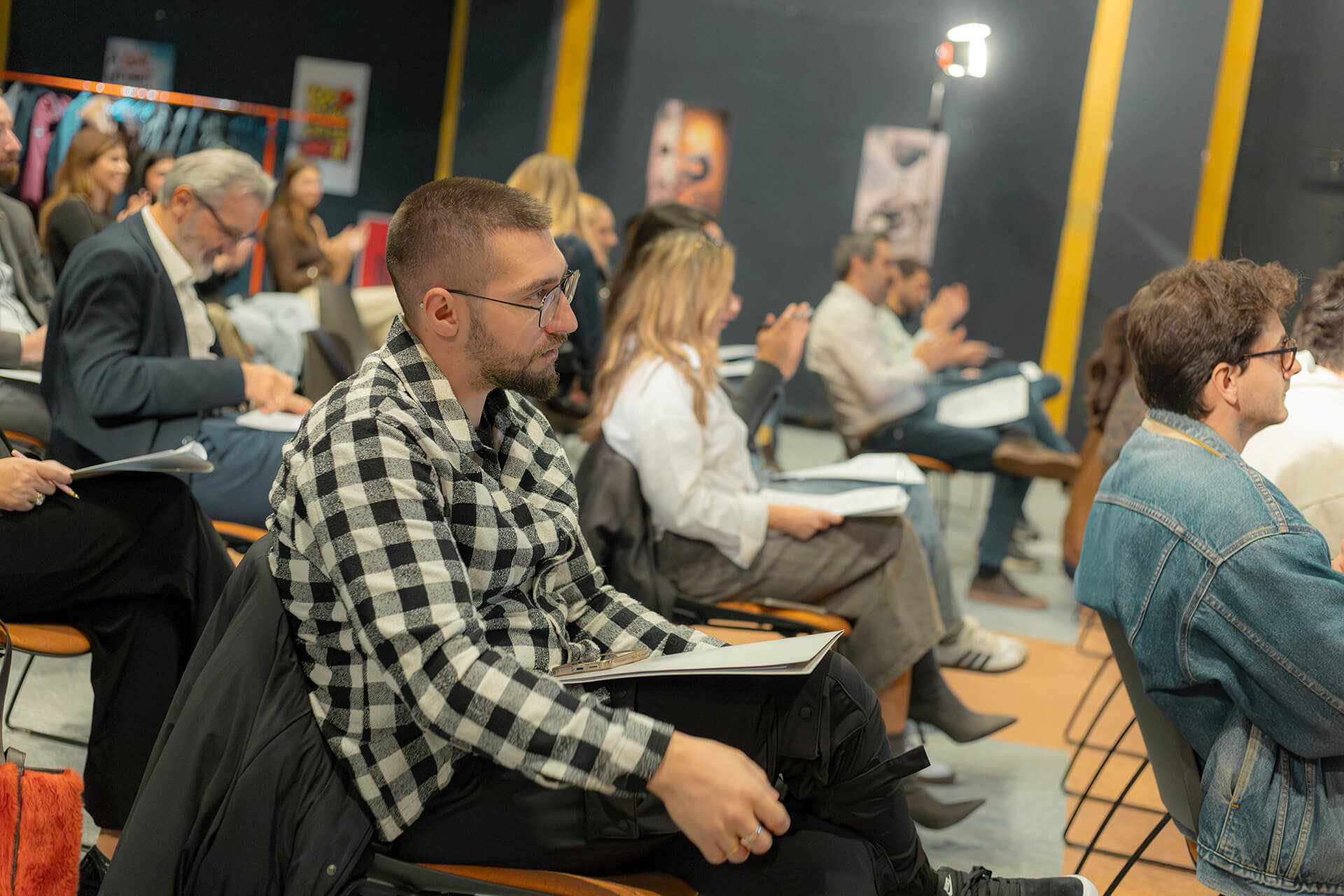 скала студентски презентации пред компании од креативната индустрија дизајн студија архитектонски бироа видео продукции