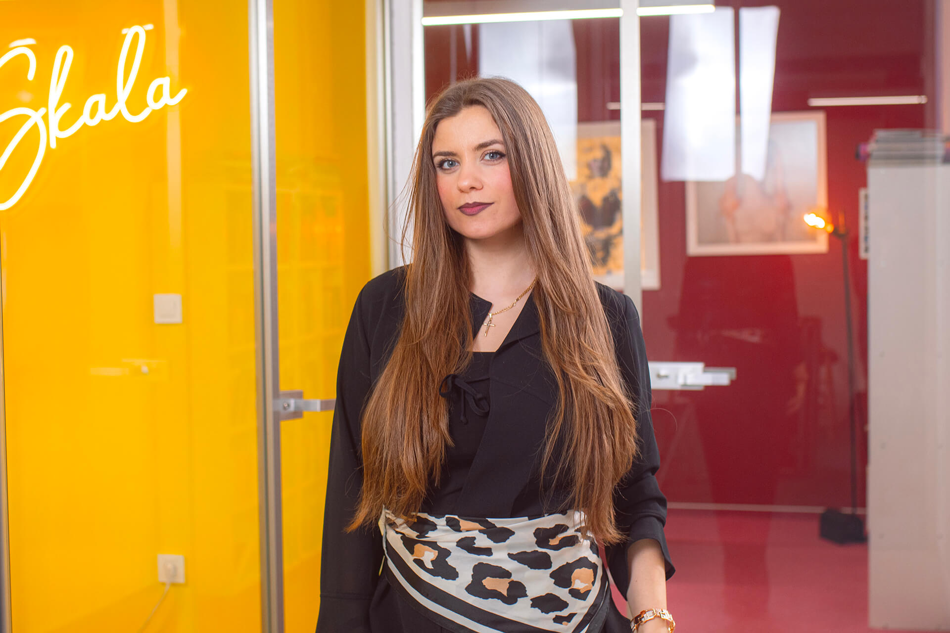 ана младеновска студент академија за моден дизајн скала